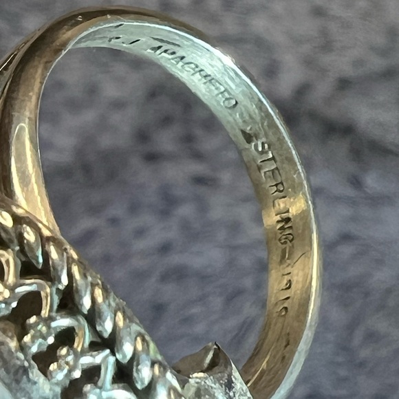 RJ Apacheto Mother of Pearl Ring Size 8 - Picture 8 of 8